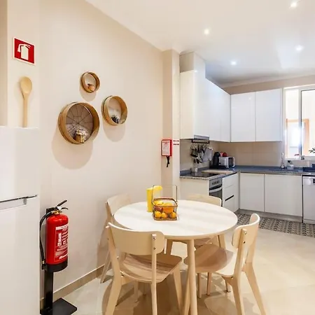 Charming 120m² In Historic Center 公寓 *