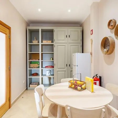 Charming 120m² In Historic Center Apartman *